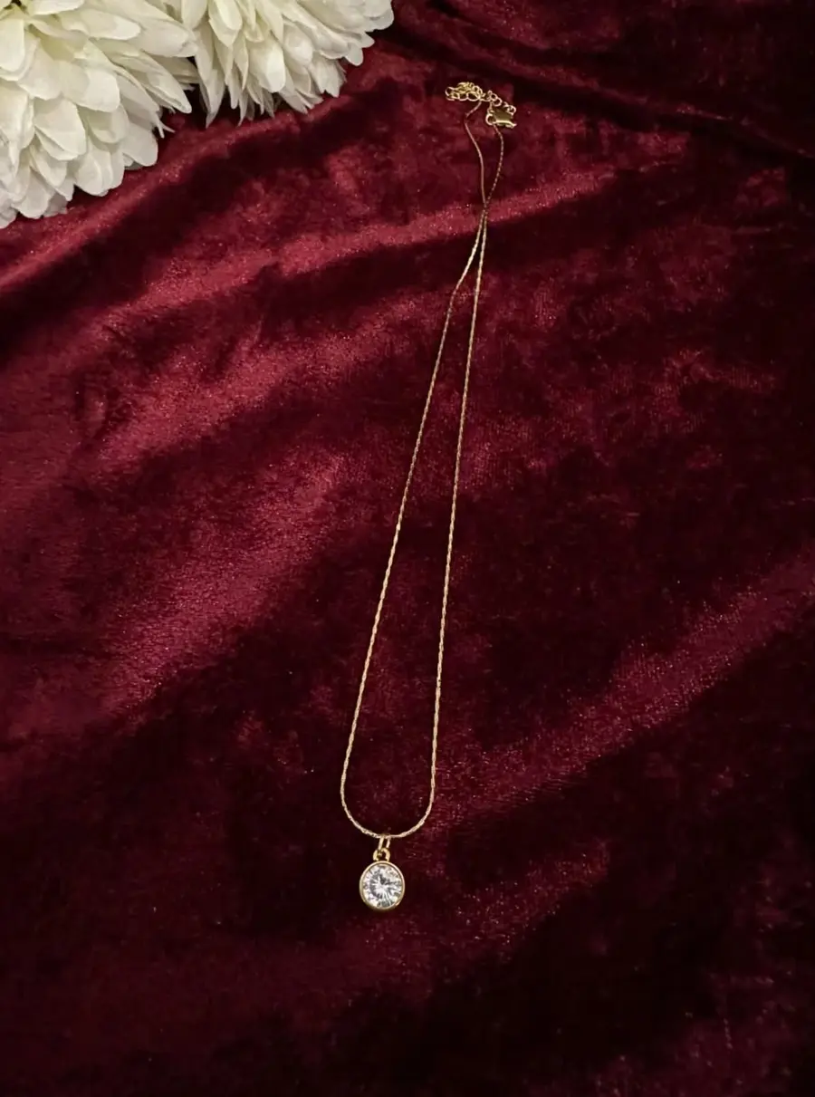 Solitaire Pendant Necklace